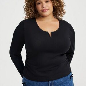 Torrid V-Wire Long Sleeve Ruched Top